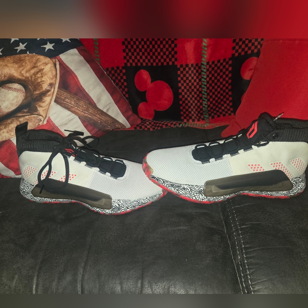 Adidas Dame 5